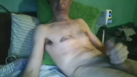 reyes_albert2006 online show from 10/05/25, 03:10