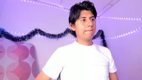 reylatino24 online show from 02/08/26, 09:07