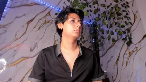 reylatino24 online show from 05/30/26, 05:10