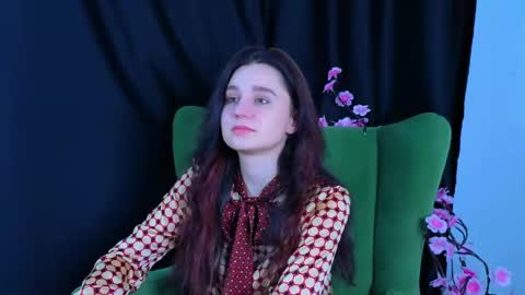 Snapshot of reynaedge chatting on 06/03/26, 07:44 reynaedge online show from 06/03/26, 07:44