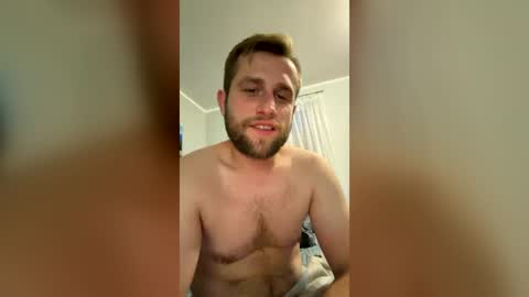Snapshot of reyver94 chatting on 06/16/26, 07:49 reyver94 online show from 06/16/26, 07:49