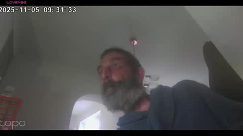 Snapshot of reza240782 chatting on 11/05/25, 09:31 reza240782 online show from 11/05/25, 09:31