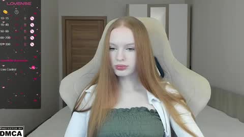 nice to meet you  3  I am Milena online show from 04/11/26, 04:06