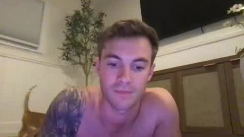 Snapshot of rguy114 chatting on 10/13/25, 11:27 Ryan online show from 10/13/25, 11:27