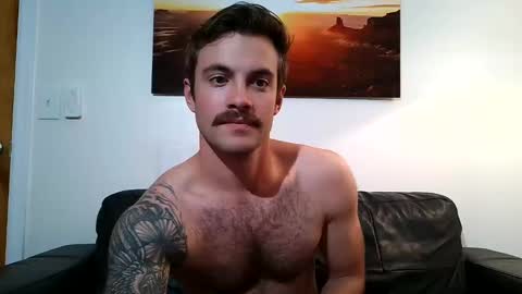 Snapshot of rguy114 chatting on 11/21/25, 12:54 Ryan online show from 11/21/25, 12:54