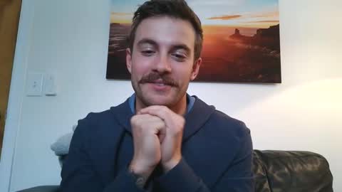 Snapshot of rguy114 chatting on 11/30/25, 03:49 Ryan online show from 11/30/25, 03:49