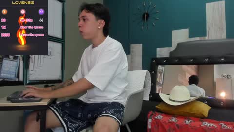 Snapshot of rhaegal_hot chatting on 01/13/25, 11:41 Rhaegal online show from 01/13/25, 11:41