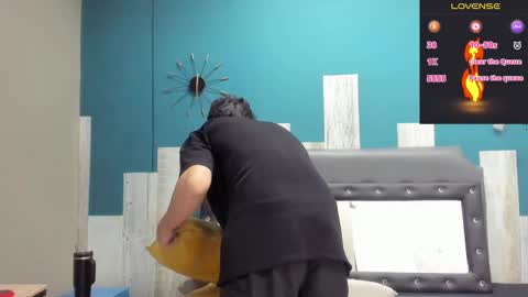 Snapshot of rhaegal_hot chatting on 01/23/25, 06:56 Rhaegal online show from 01/23/25, 06:56