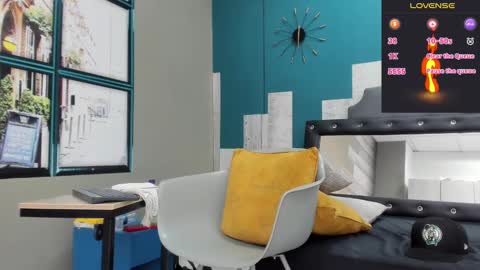 Snapshot of rhaegal_hot chatting on 01/25/25, 07:18 Rhaegal online show from 01/25/25, 07:18