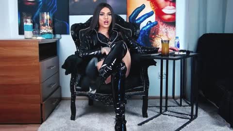 Rhea online show from 01/25/25, 01:08