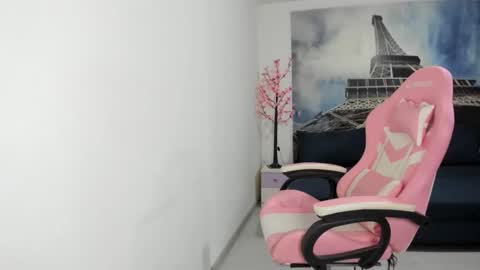 Snapshot of rheaetthan chatting on 05/15/26, 10:28 rheaetthan online show from 05/15/26, 10:28