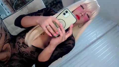 HI GUYS IM RHIAN PLEASE GIVE ME THUMBS UP online show from 02/16/26, 12:07