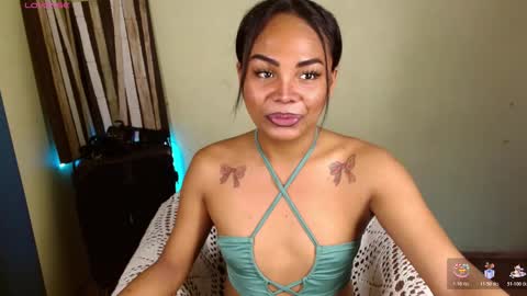 rhianasollway69 online show from 11/23/25, 04:01