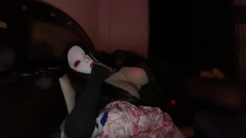 Snapshot of rhythmhates chatting on 11/02/25, 08:11 Rhythm Hates online show from 11/02/25, 08:11