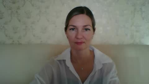 Snapshot of rialur09 chatting on 01/19/25, 11:01 Galina online show from 01/19/25, 11:01
