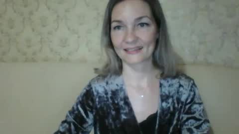Snapshot of rialur09 chatting on 03/09/25, 08:31 Galina online show from 03/09/25, 08:31
