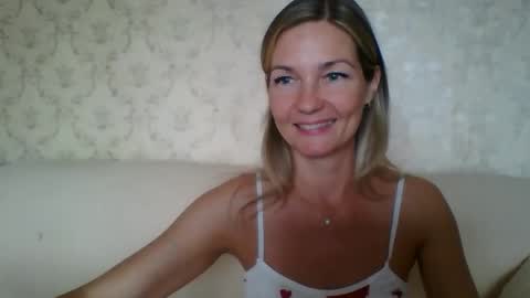 Snapshot of rialur09 chatting on 09/14/25, 09:41 Galina online show from 09/14/25, 09:41