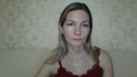Snapshot of rialur09 chatting on 11/23/25, 12:38 Galina online show from 11/23/25, 12:38