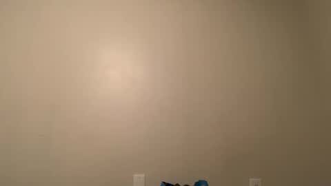 Snapshot of rian512612 chatting on 10/11/25, 04:01 rian512612 online show from 10/11/25, 04:01