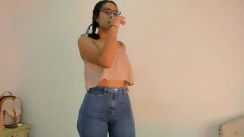Snapshot of riby_ chatting on 05/25/26, 07:20 riby online show from 05/25/26, 07:20
