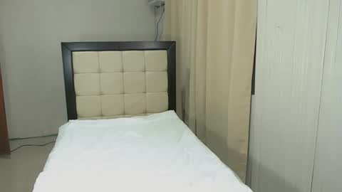 KANG online show from 10/20/25, 04:07