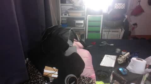 ricardovilla017 online show from 02/17/25, 11:23