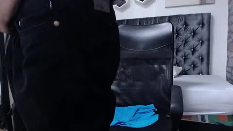 Snapshot of richar_voller chatting on 01/03/25, 02:30 richar_voller online show from 01/03/25, 02:30