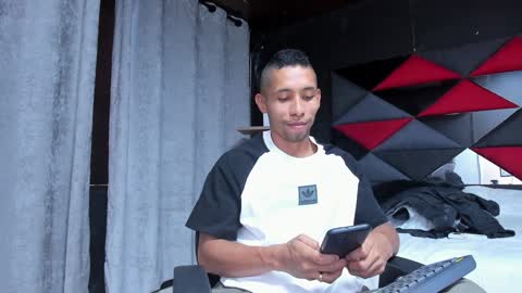 Snapshot of richar_voller chatting on 01/13/25, 02:21 richar_voller online show from 01/13/25, 02:21