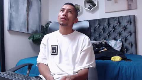 Snapshot of richar_voller chatting on 01/16/25, 11:15 richar_voller online show from 01/16/25, 11:15