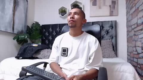 Snapshot of richar_voller chatting on 01/28/25, 11:38 richar_voller online show from 01/28/25, 11:38