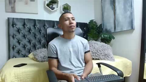 Snapshot of richar_voller chatting on 02/11/25, 12:37 richar_voller online show from 02/11/25, 12:37