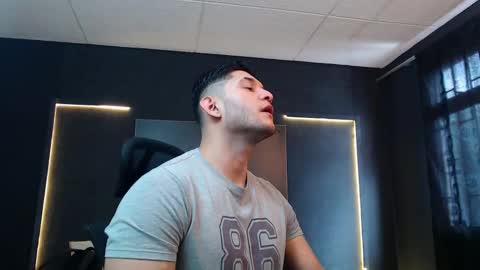 Snapshot of richard_milleer chatting on 10/02/25, 01:40 Ricardo online show from 10/02/25, 01:40