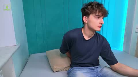 Richard online show from 12/19/25, 03:52