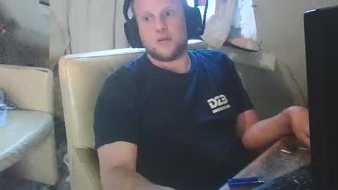 richardd110011 online show from 06/05/26, 03:35