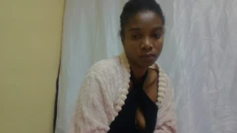 Snapshot of richella34 chatting on 06/23/26, 01:03 richella34 online show from 06/23/26, 01:03