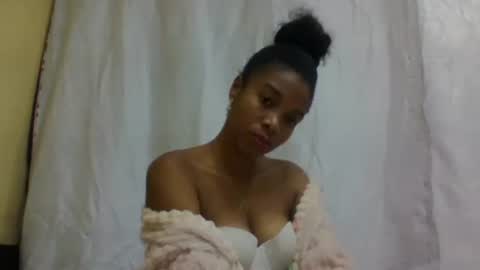 Snapshot of richella34 chatting on 07/15/26, 10:09 richella34 online show from 07/15/26, 10:09