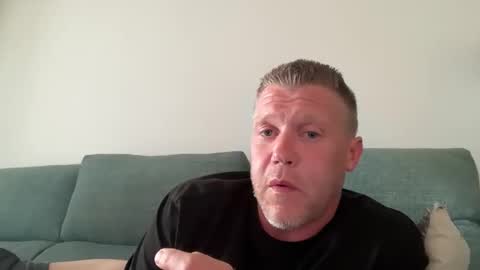 richiee3891 online show from 04/08/26, 07:14