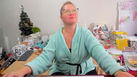 Anna - not anna - right Anna  online show from 01/09/26, 12:08