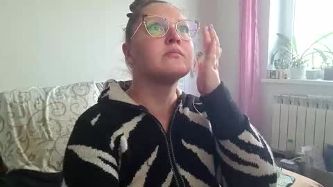 Anna - not anna - right Anna  online show from 01/10/26, 11:23