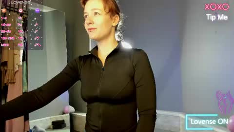 Snapshot of ricki_bloom chatting on 06/20/26, 01:19 Ricki online show from 06/20/26, 01:19