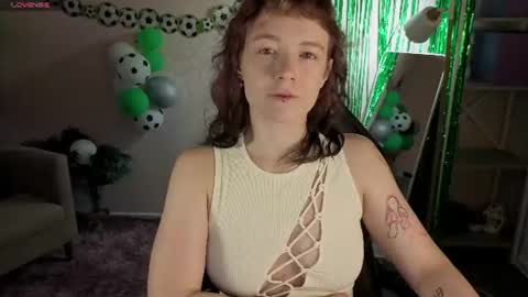 Snapshot of ricki_bloom chatting on 06/29/26, 01:12 Ricki online show from 06/29/26, 01:12
