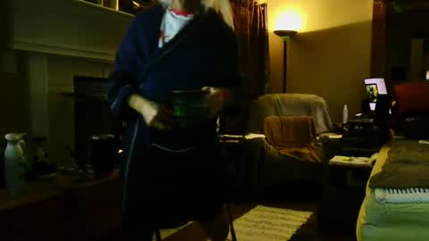 PINK HOLE TWINK online show from 11/28/25, 01:08