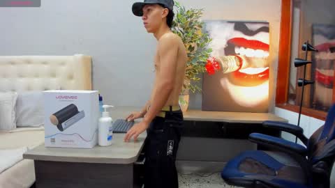 Snapshot of ricky_backus chatting on 01/31/25, 11:13 Ricky Backus online show from 01/31/25, 11:13