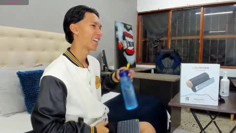 Snapshot of ricky_backus chatting on 02/16/25, 11:38 Ricky Backus online show from 02/16/25, 11:38