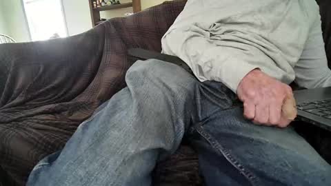 Easy if yun are good see my pics online show from 04/15/26, 08:20