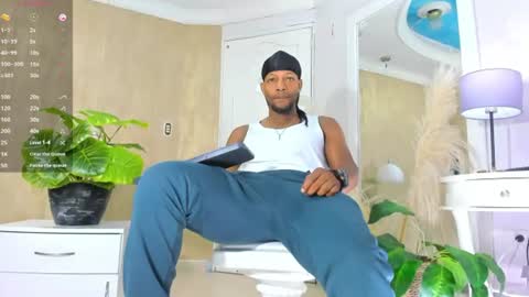 Snapshot of ricobrown777 chatting on 06/30/26, 04:02 RicoBrowm online show from 06/30/26, 04:02