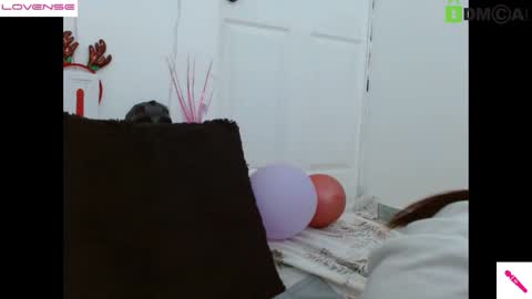 Snapshot of ricocandy chatting on 02/17/25, 01:53 Candy online show from 02/17/25, 01:53