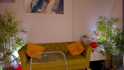 Layla online show from 02/24/26, 09:18