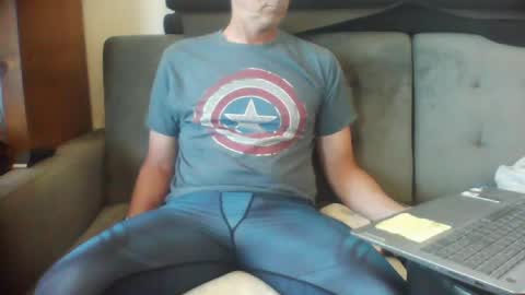 ridemehigh1 online show from 10/21/25, 07:03