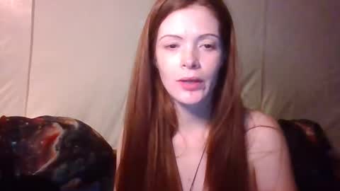 ridinghoodred online show from 01/12/26, 10:20